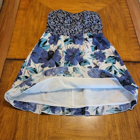 Xhilaration Blue Floral Strapless Dress - Picture 5 of 13